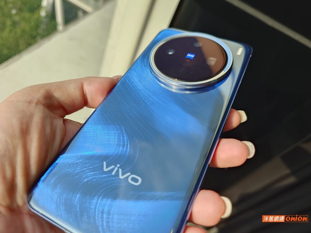 vivo X200 藍色外觀