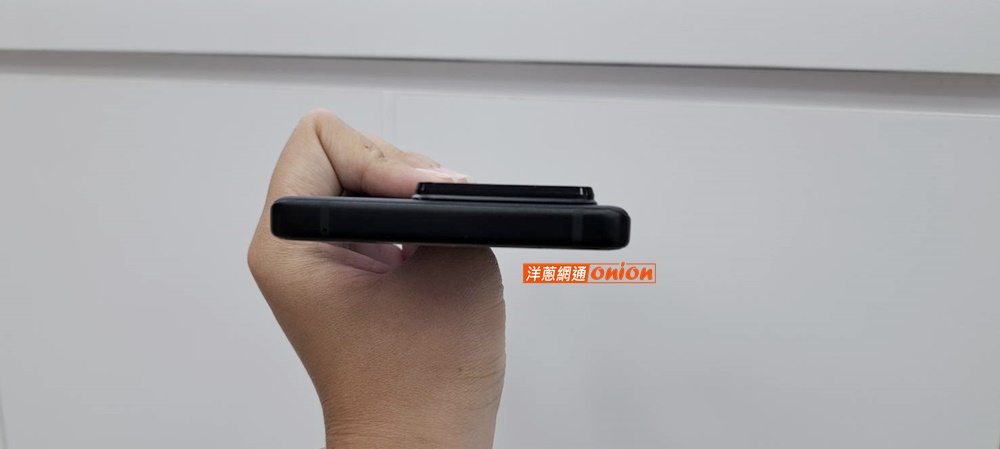 ROG Phone 9 Pro 上方配置